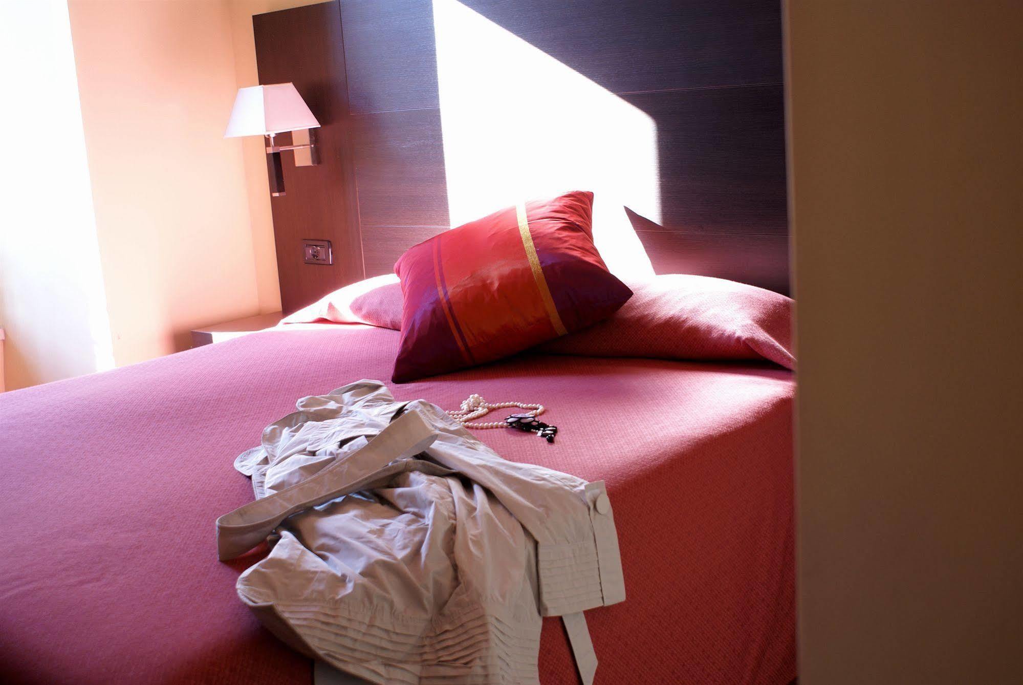Hotel Versailles Róma Szoba fotó